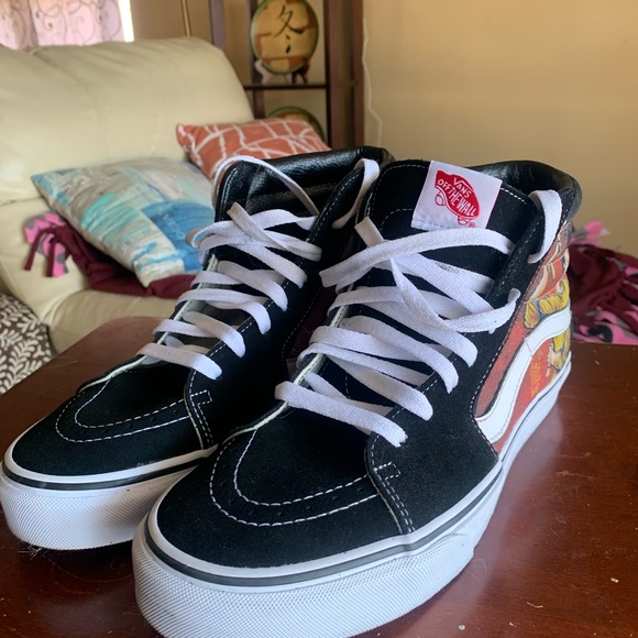 Vans x DGK Bruce Lee edition custom size 8.5 - Picture 2 of 3